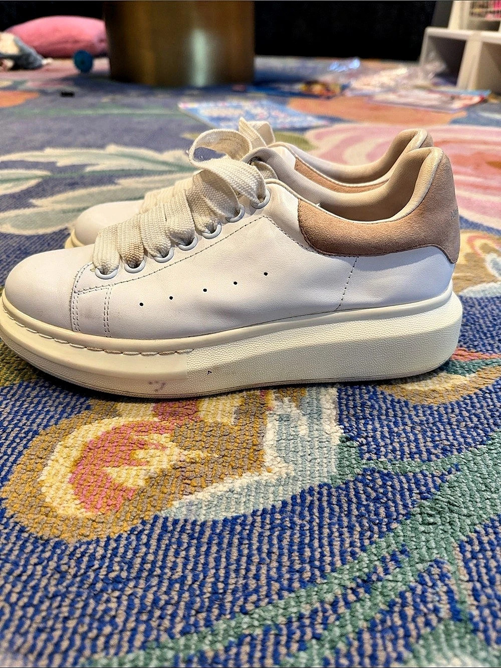 Alexander McQueen Oversized Sneaker White & Tan EU 39